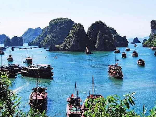 Indochina Grand Journey – Vietnam • Cambodia • Laos (18 Days)