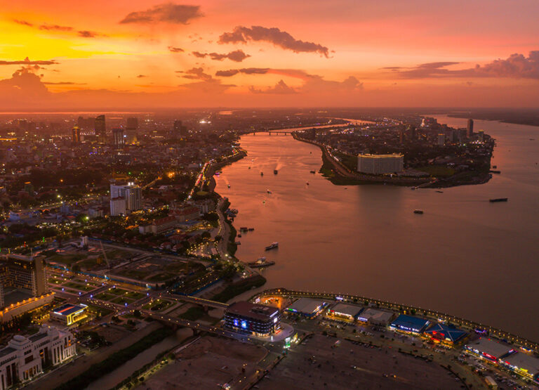 Grand Mekong Expedition — 14 Days / 13 Nights