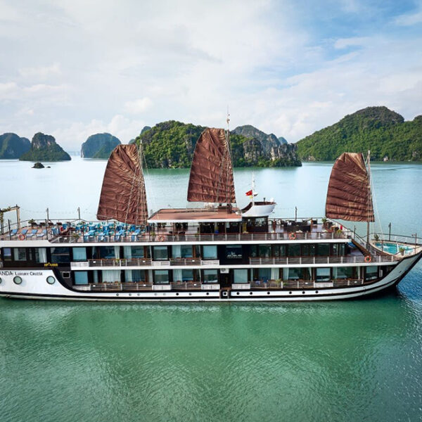 Ha Long Bay & Lan Ha Bay | 3 Days / 2 Nights